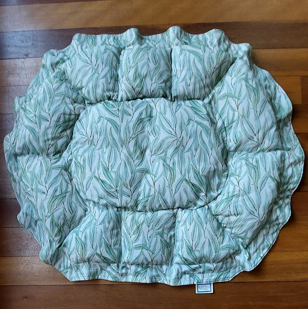 Mariska Gum Leaves | Pet Bed | 100% Bio Degradable Fabric