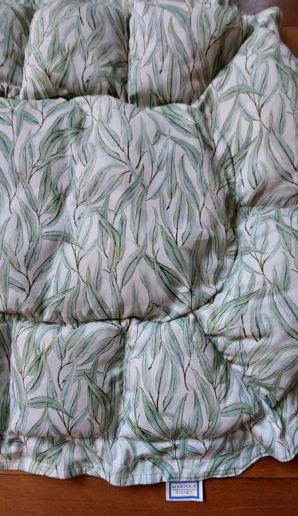 Mariska Gum Leaves | Pet Bed | 100% Bio Degradable Fabric