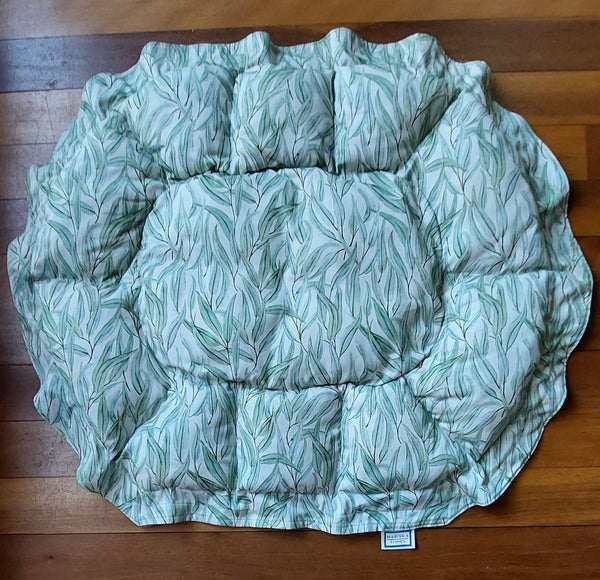 Mariska Gum Leaves | Pet Bed | 100% Bio Degradable Fabric