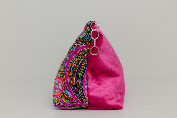 Mariska Fuschia Cosmetic Bag Large | Goanna Dreaming | 100% Bio Degradable Fabrics