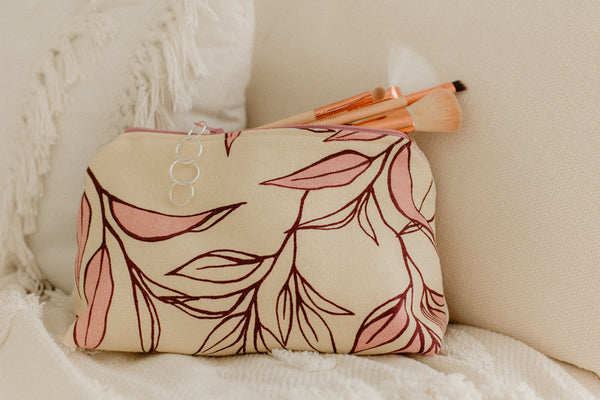 Mariska Cosmetic Bag Medium | Tea Leaf in Rose | 100% Bio Degradable Fabric
