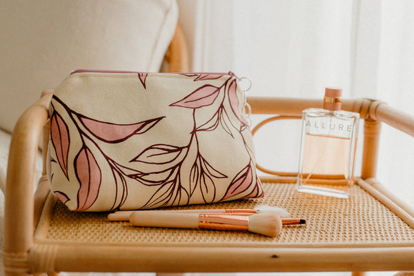 Mariska Cosmetic Bag Medium | Tea Leaf in Rose | 100% Bio Degradable Fabric